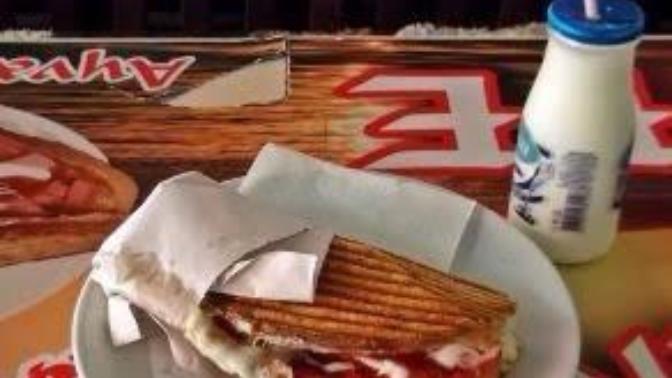 Tost Ayran mı? Pizza Kola mı?