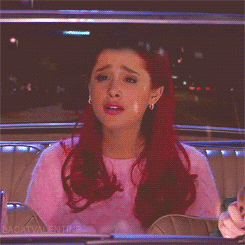 Ariana grande'nin sesi nasil?