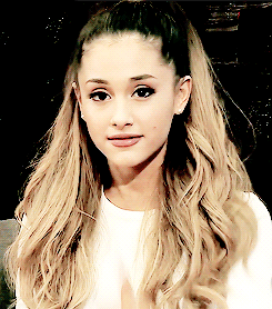 Ariana grande'nin sesi nasil?