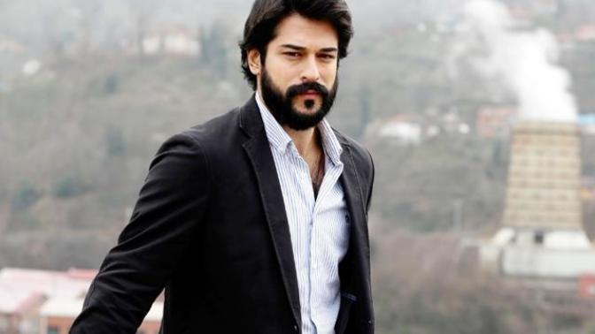 Arkadaşlar Sizce Burak Özçivit'mi Yoksa Kıvanç Tatlıtuğ mu Daha Yakışıklı Ve İyi Bir Oyuncu?