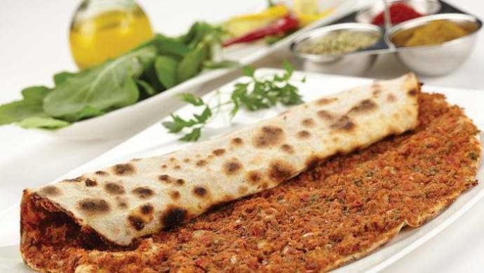 "Lahmacun bizim yemeğimiz,Türklerin değil..." diyen Ermenistan Devleti sizce haklı mı??