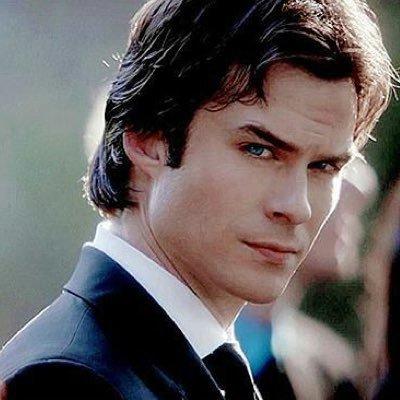Kızlar, Ian Somerhalder Mi Yoksa Robert Pattinson Mu ?? Hangisi Daha Yakışıklı ??