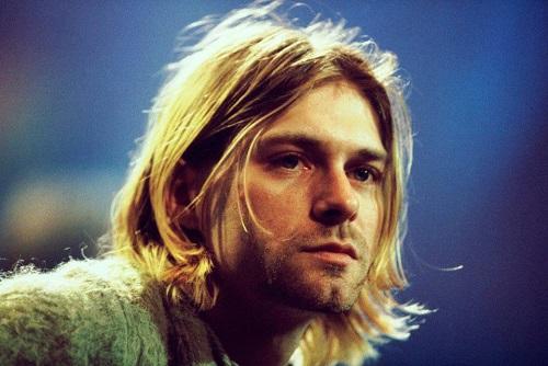 Sizce Kurt Cobain yakışıklı mı?