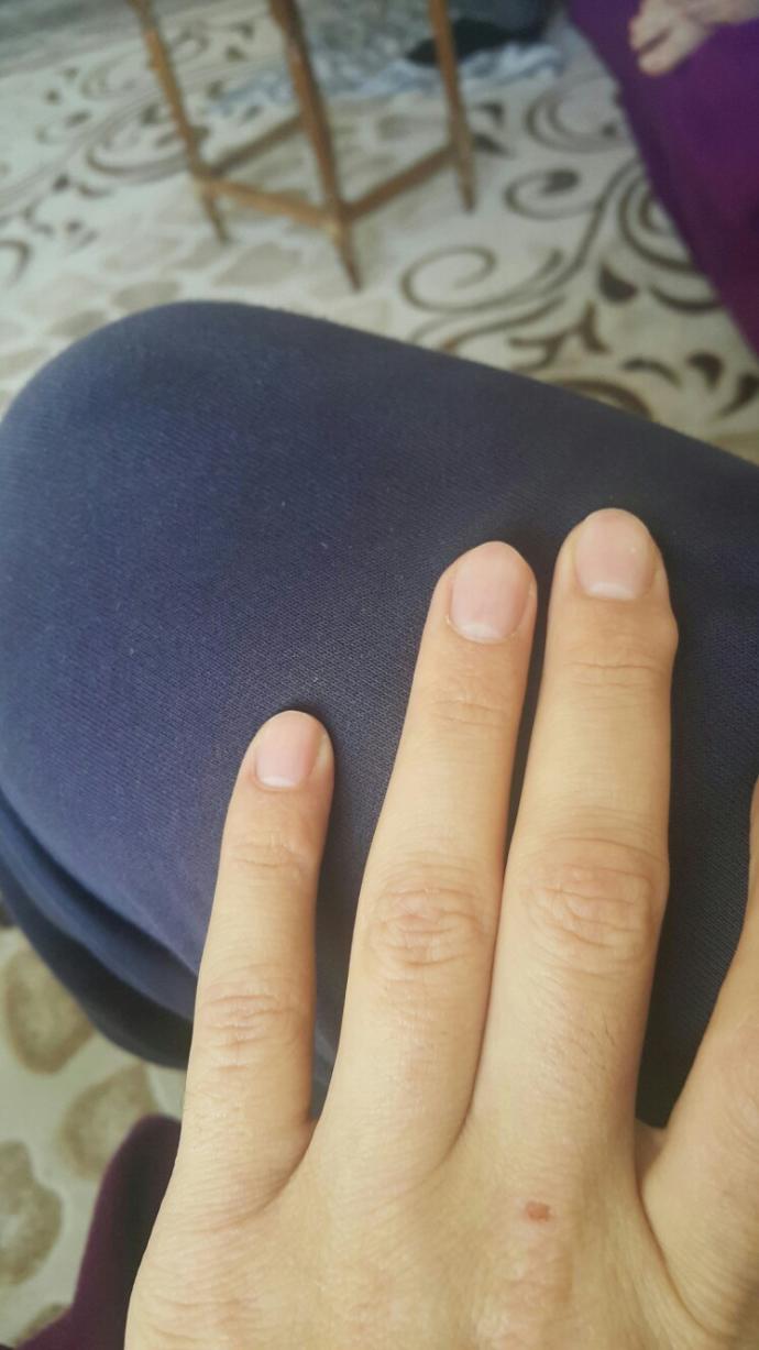 Kızlar şu tırnakları nasıl oval yapacağım? Olmuyor?