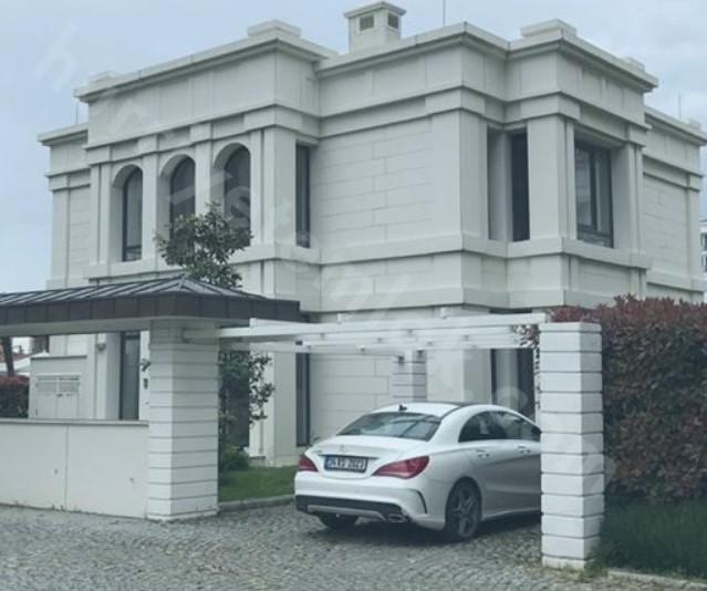 Villanın araç park etme yerini kapalı garaj haline getirmemde hukuki bir engel var mı ?