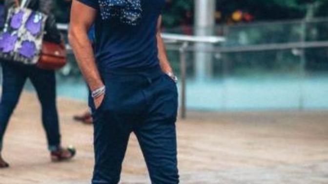 Erkeklerin dar ve kısa paça pantolon giymesini yakıştırıyor musunuz?