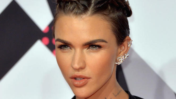 Ruby Rose çok güzel değil mi?