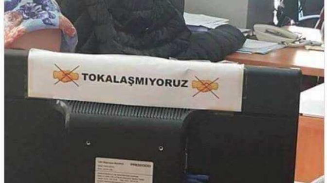 Atatürk'ün sayesinde çalışma hakkını alıp, devlet memuru olup, sonra şeriat kanunlarını ugulamak doğru mu?