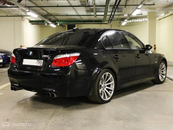 Sizce Mercedes CLS 55 AMG mi daha yırtıcı? Yoksa BMW M5 E60 mı daha yırtıcı?