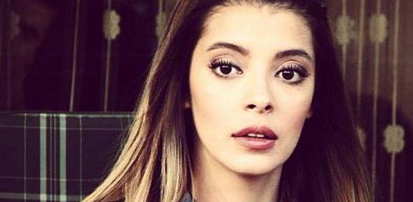 Hande ercelin gozleri mi daha iri yoksa selin sekercinin ki mi?