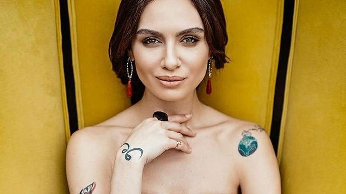Birce Akalay elif vav dövmesi anlamı
