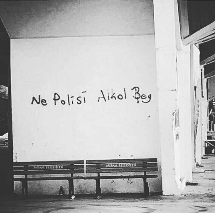 Duvar yazılarını sever misiniz ??
