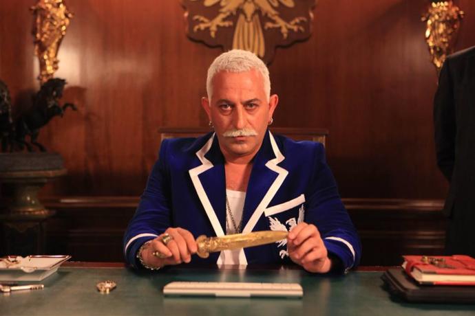 Cem Yılmaz'ın birden fazla karakter canlandırdığı filmlerden favori yan karakteriniz hangisi?
