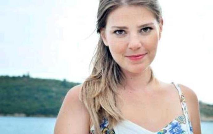 Hadise mi Aslı Enver mi??