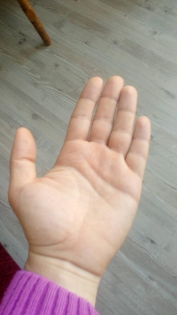 Sizce bu kadın eli mi? Erkek eli mi?
