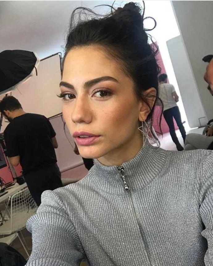 Demet Özdemir Hakkında Yorumlarınız??