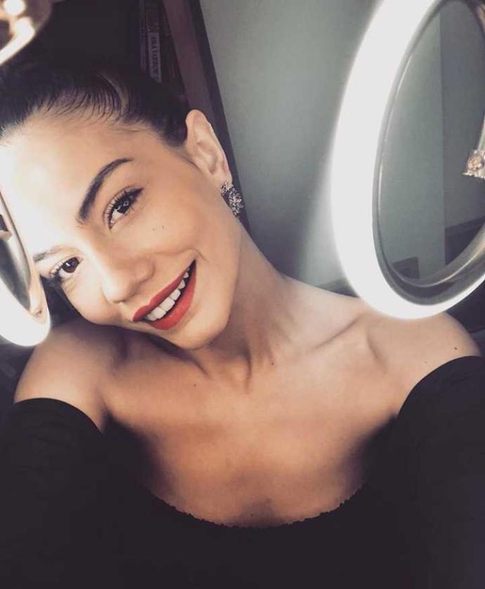 Demet Özdemir Hakkında Yorumlarınız??