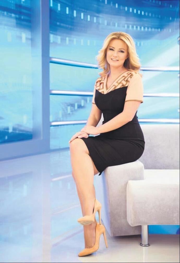 Muge Anli sizcede çok güzel bir kadin degil mi ?