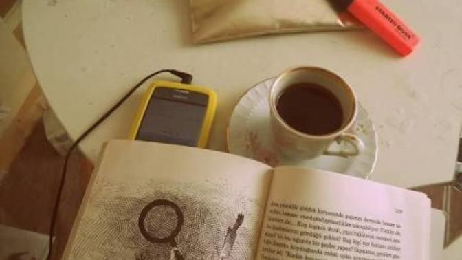 Kitap okurken müzik dinleyebilir misiniz?