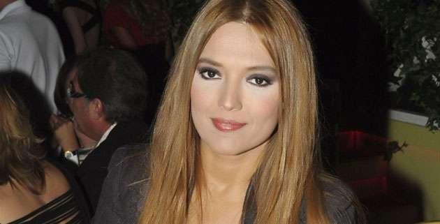 Demet akalın saç rengi