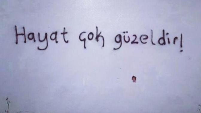 Hayatı güzelleştiren; hayatınızdaki insanlar mı, yoksa yalnızlığınız mı, hangi seçenek hayatınızı daha yaşanılabilir kılıyor?