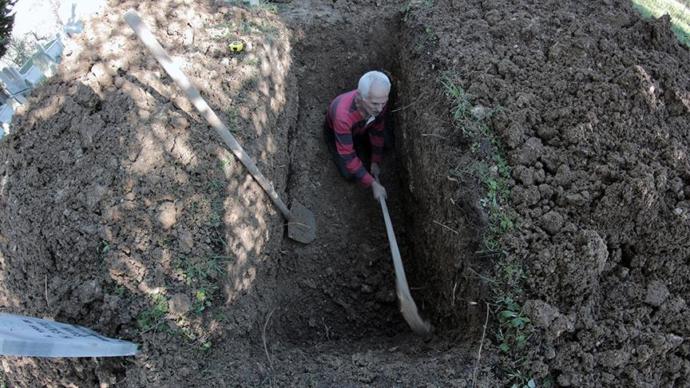 Mezarlıklar , Morg , Gasilhane gibi yerler sizi korkutur mu ?
