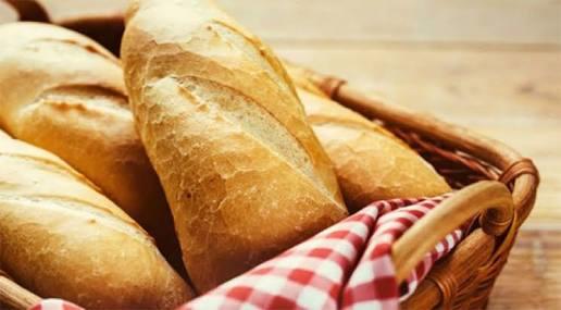 Hiç Ekmek Yemeyenler  var mı Ekmeksiz Olmuyor  diyen Bırakamıyorum diyen ?