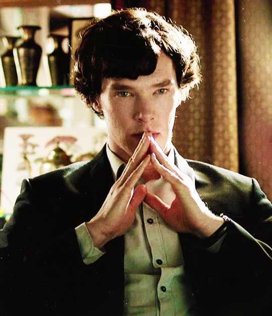 - sherlock; o sana aşık<br />- evet söylediğim gibi; insan hatası?