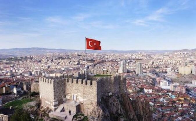 İstanbul mu  Ankara  mı?