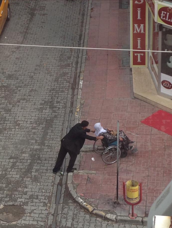 Her şeyden önce kendini sev! Kendine sevgililer günü mesajın nedir?