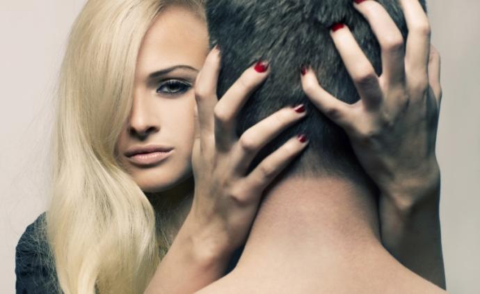 Kadınların en seksi bulduğu şanslı 2 burç: Kadınlara göre, hangi burcun erkeği daha çekicidir? Aşkta burcun etkisi var mıdır?