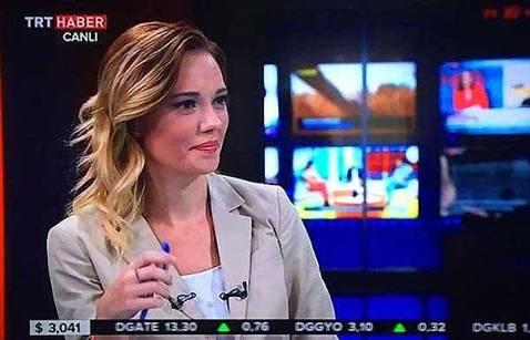 Scarlet johansson mu? Tijen karaş mı?