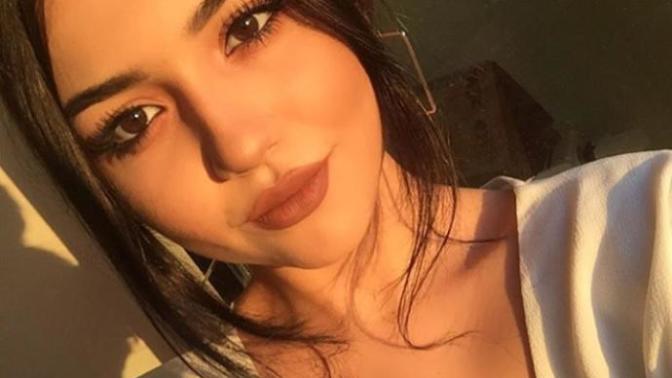 Bu kızı hande erçele benzetiyorlar sizcede benziyor mu?