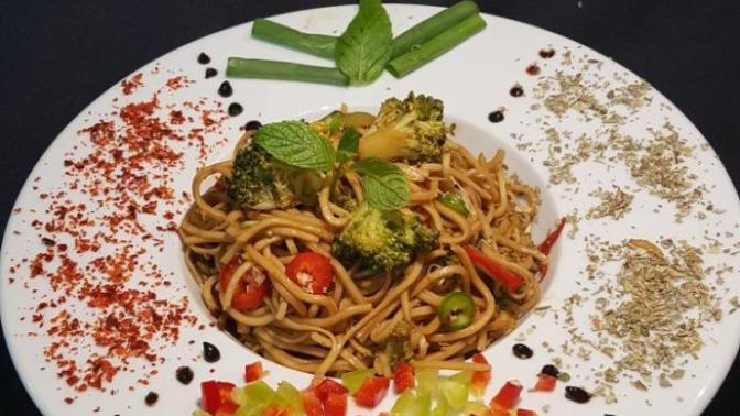 Sebzeli Noodle sever misiniz?