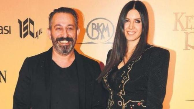 Cansu Dere mi Ahu Yagtu mu?