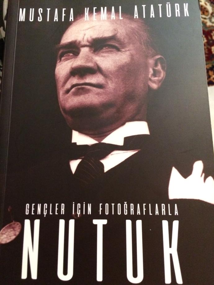 "Nutuk" okuyan var mı ??