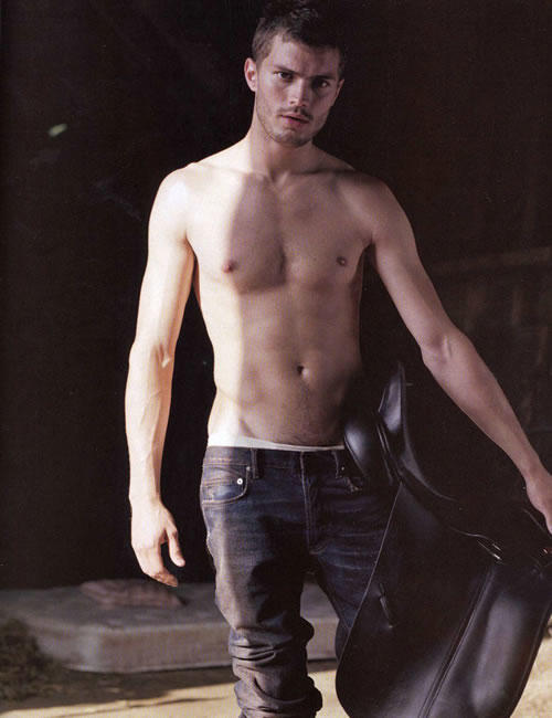 Grinin 50 Tonu'nun yıldızı Jamie Dornan'ın hangi tonu daha etkileyici?