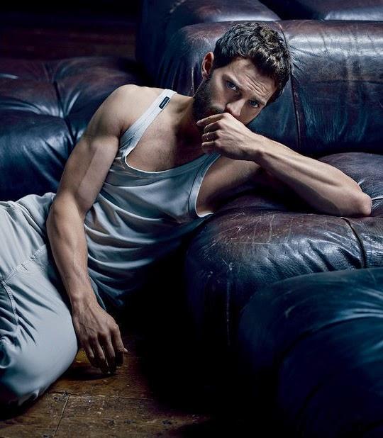 Grinin 50 Tonu'nun yıldızı Jamie Dornan'ın hangi tonu daha etkileyici?