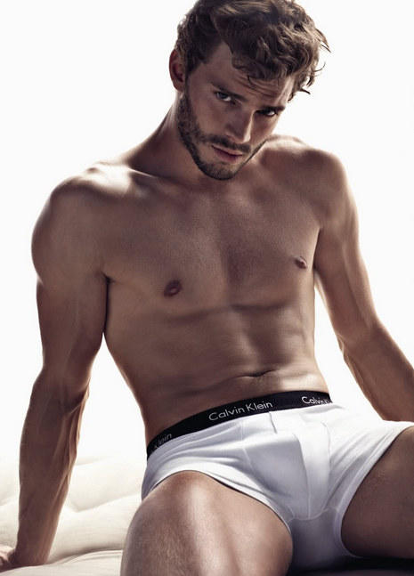 Grinin 50 Tonu'nun yıldızı Jamie Dornan'ın hangi tonu daha etkileyici?