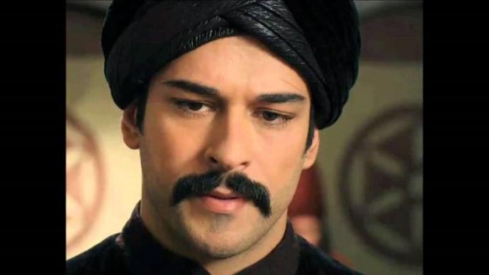 Kızlar, Burak özçivit mi? Leonardo mu?