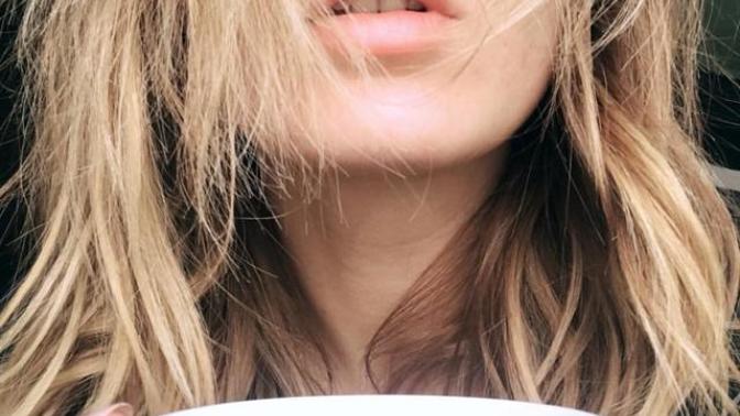 Gizem Karaca nın makyajsız hali sizce güzel mi?