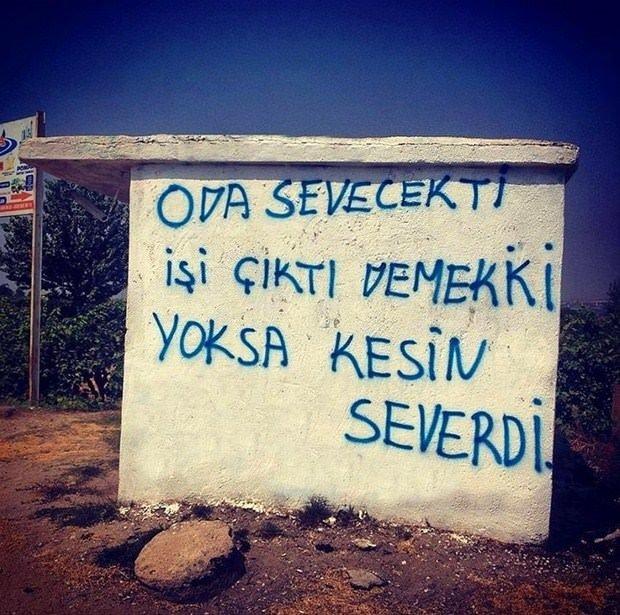 Çukur dizisini ve duvar yazılarını takip ediyor musunuz? Bir duvar Çukur dizisini ve duvar yazılarını takip ediyor musunuz? Bir duvar