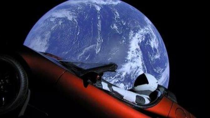 Elon Musk'un Uzay'a gerçekten araç gönderdiğine inanıyor musunuz?