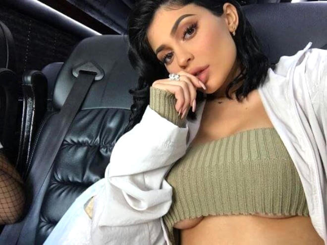 Bir kadını en seksi gösteren dekolte hangisi?
