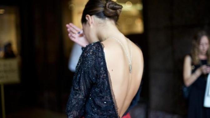 Bir kadını en seksi gösteren dekolte hangisi?