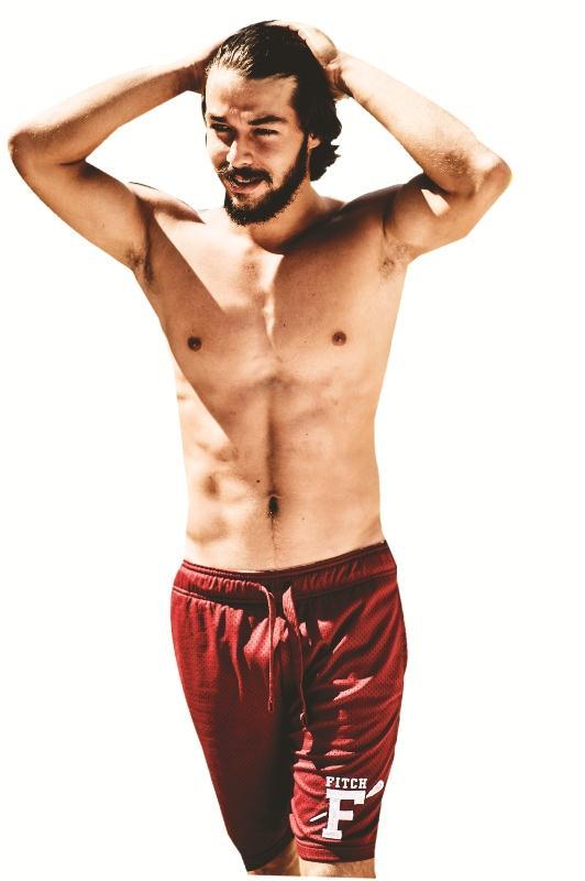 Türk ekranlarını süsleyen, hepsi 1990'larda doğmuş bu yakışıklı adamlardan en seksi olanı hangisi?