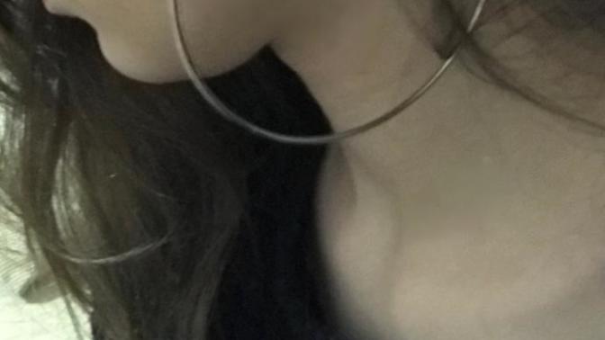 Şu halka küpeler çok mu büyük?