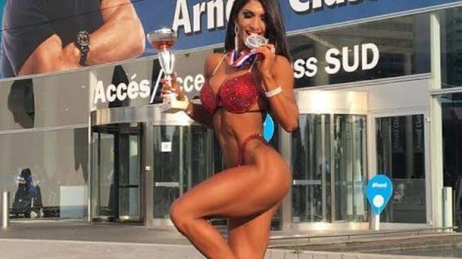 Sizce seksi mi bu kadın?