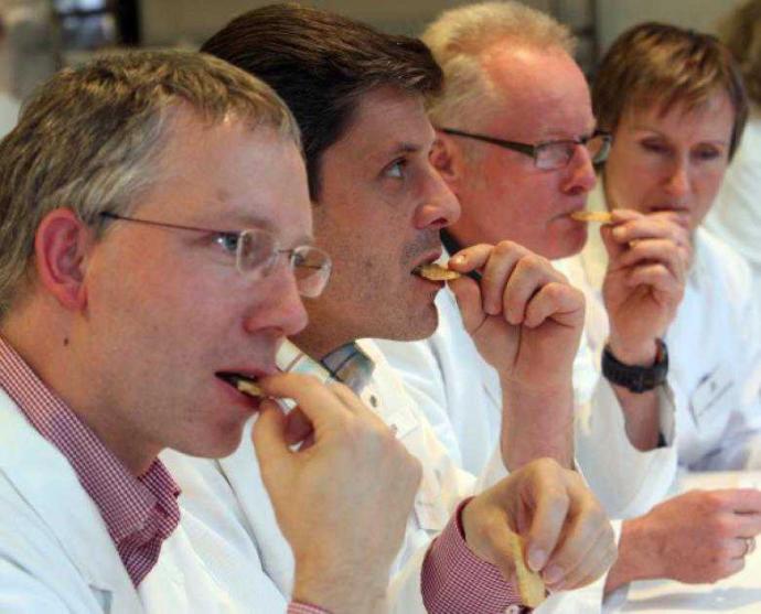 KÖPEK MAMASI TADICILIĞI İŞİNİ YAPAR MIYDIN?