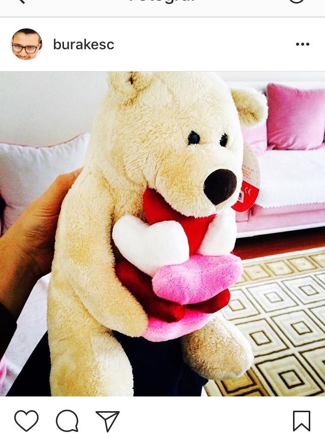 Genç kızların peluş ayıcık sevgisinin farkında mısınız? Birine hediye olarak peluş ayıcık verdiniz mi veya size alındı mı?